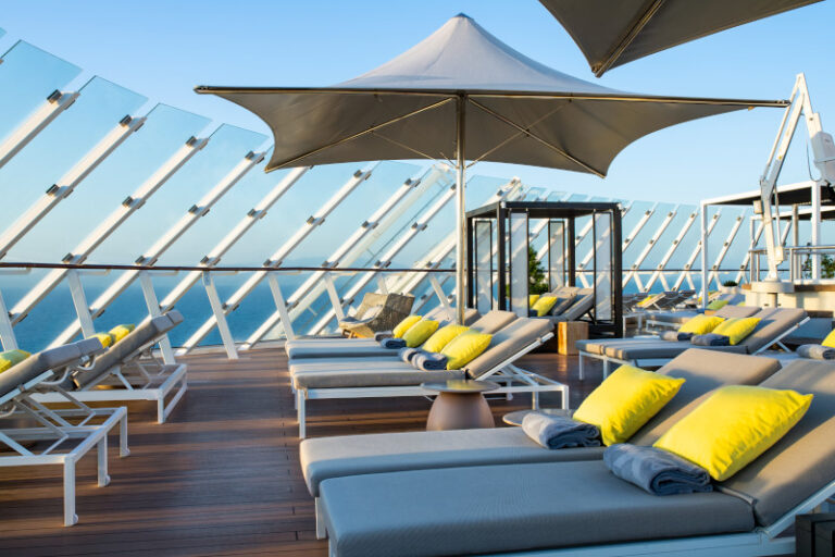 The Retreat Sundeck - Deck 16 Forward
Celebrity Apex - Celebrity Cruises
