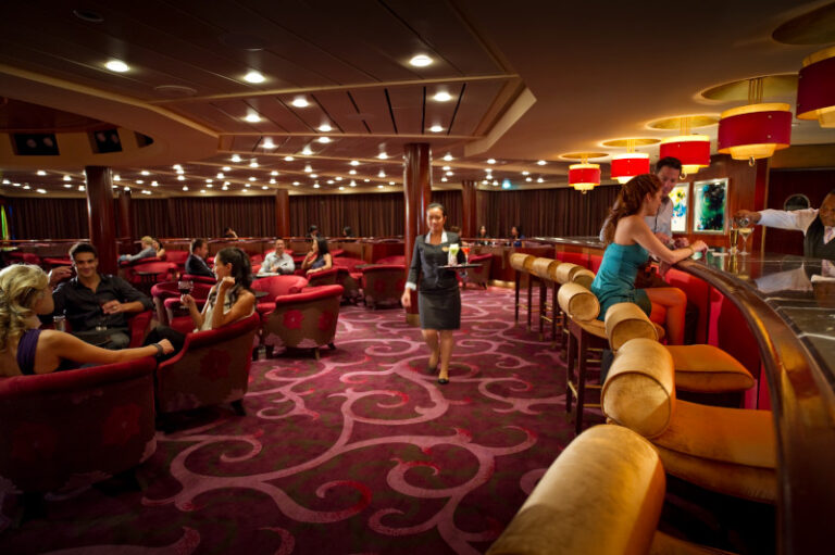 Celebrity Constellation Refurbishment, CS, Rendezvous Lounge, Enjoying drinks at the bar or in the lounge, onboard activities